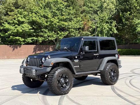 Used 2012 Jeep Wrangler Rubicon AWD/4WD image 1
