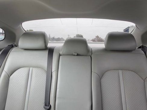 Used 2016 Kia Optima EX w/ Premium Package image 16