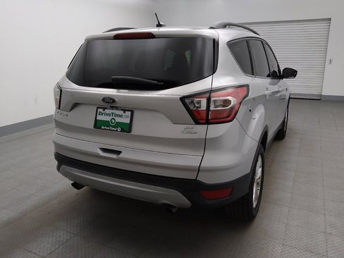 Used 2018 Ford Escape SE FWD image 7
