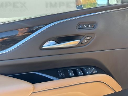 Used 2024 Cadillac Escalade ESV Sport w/ Touring Package image 31