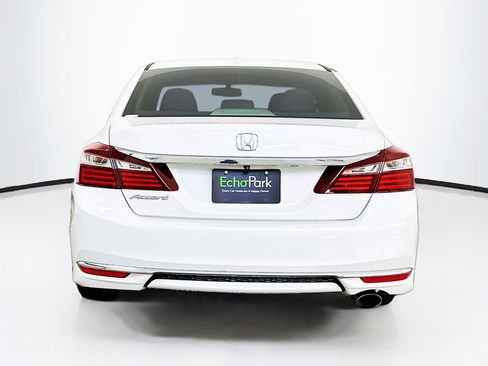 Used 2016 Honda Accord EX-L image 7