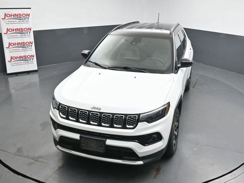 Used 2024 Jeep Compass Limited AWD/4WD image 26