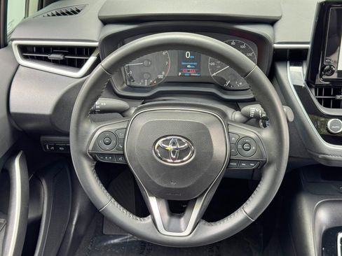 Used 2024 Toyota Corolla SE w/ SE Premium Package FWD image 19