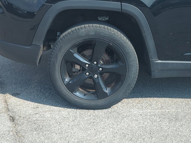 Used 2024 Jeep Grand Cherokee Limited w/ Luxury Tech Group II AWD/4WD image 34