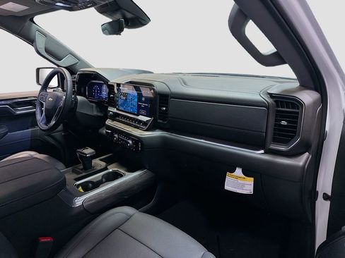 New 2025 Chevrolet Silverado 1500 LTZ w/ Technology Package AWD/4WD image 32