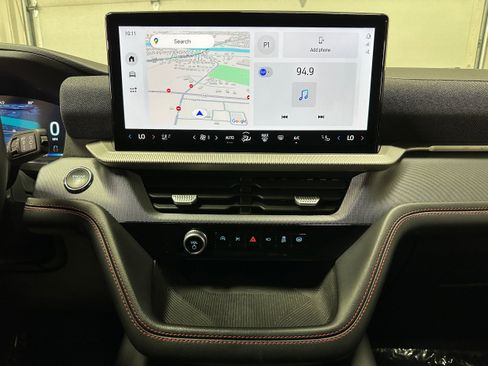 Certified 2025 Ford Explorer ST-Line image 18