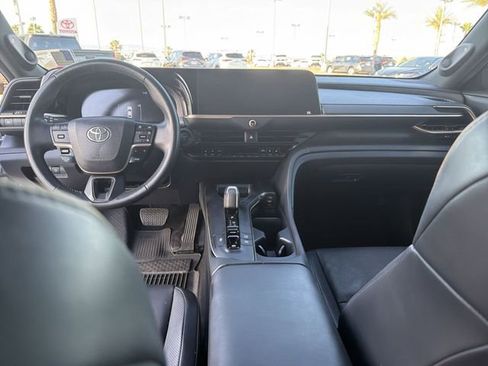 Certified 2023 Toyota Crown AWD/4WD image 14