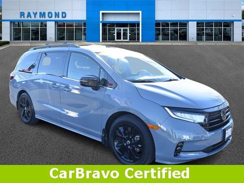 Used 2023 Honda Odyssey Sport image 1