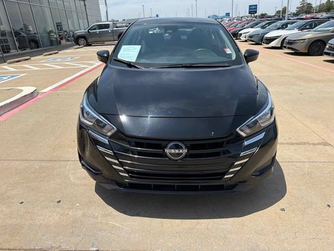 Used 2024 Nissan Versa SV FWD image 8
