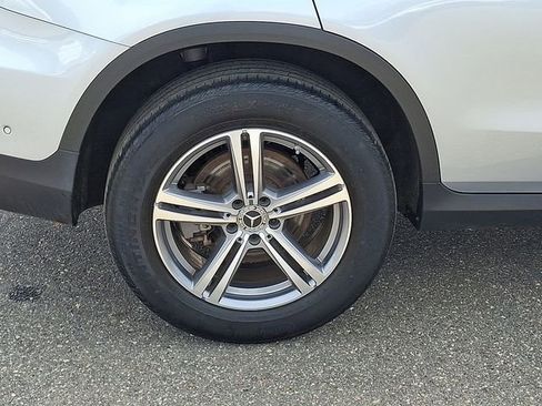 Used 2022 Mercedes-Benz GLC 300 4MATIC w/ Multimedia Package Lite image 28