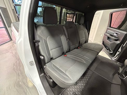 Used 2022 RAM 1500 Big Horn AWD/4WD image 5