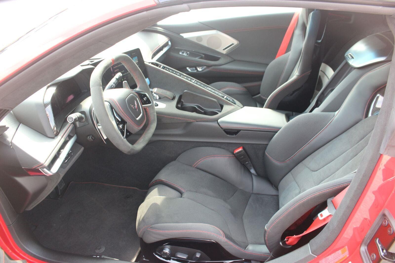Used 2022 Chevrolet Corvette Stingray Premium Cpe w/ Z51 Performance Package RWD image 64