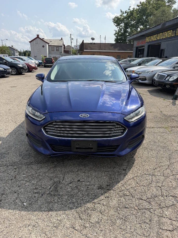 Used 2015 Ford Fusion SE FWD image 6