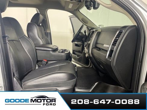 Used 2018 RAM 3500 Laramie w/ Cold Weather Group image 22