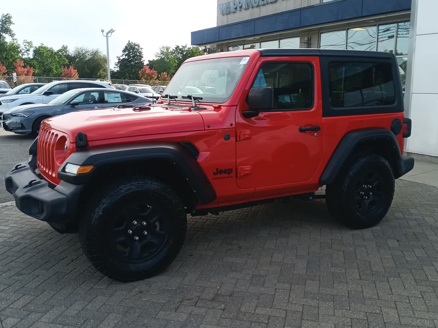 Used 2023 Jeep Wrangler Sport AWD/4WD image 2