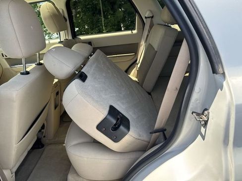 Used 2009 Ford Escape XLT AWD/4WD image 13