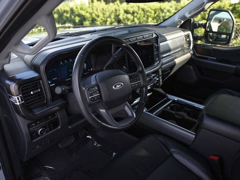 Used 2024 Ford F250 Lariat w/ Lariat Ultimate Package AWD/4WD image 12