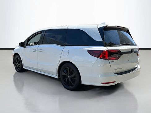 Used 2023 Honda Odyssey Sport image 6