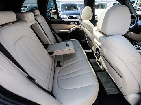 Used 2022 BMW X5 xDrive40i AWD/4WD image 64
