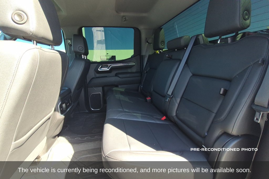 Used 2023 Chevrolet Silverado 1500 LTZ AWD/4WD image 12