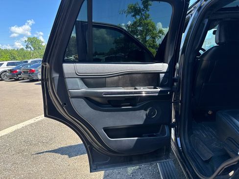 Used 2021 Ford Expedition Limited AWD/4WD image 13