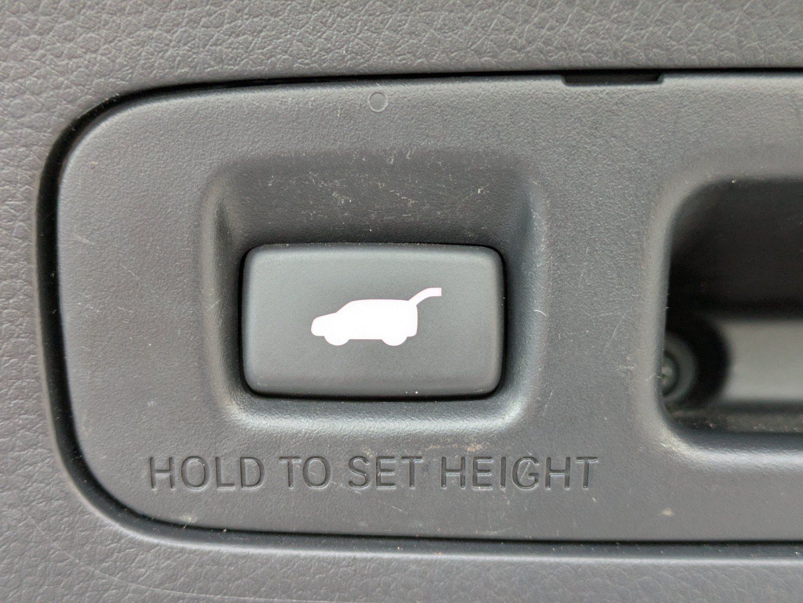 Used 2023 Honda CR-V EX-L image 10