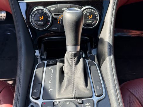 Used 2009 Mercedes-Benz SL 550 image 23