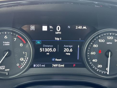 Used 2021 Cadillac XT6 Sport w/ LPO, ONYX Package image 11