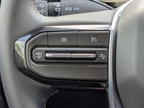 Used 2026 Chevrolet Colorado LT AWD/4WD image 30