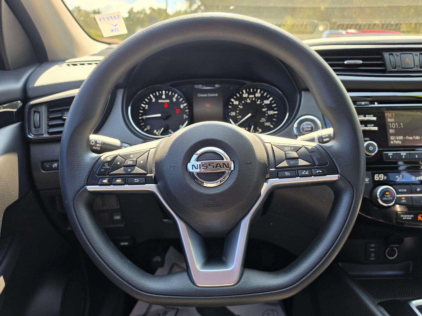 Used 2017 Nissan Rogue Sport SV FWD image 10