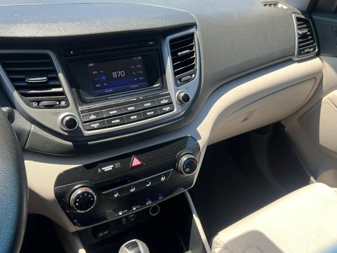 Used 2018 Hyundai Tucson SE AWD/4WD image 23