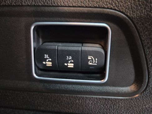 Used 2020 Mercedes-Benz GLS 450 4MATIC image 38