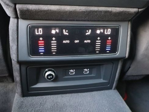 Used 2024 Lamborghini Urus S AWD/4WD image 22