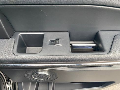 Used 2022 Ford Expedition XLT image 14