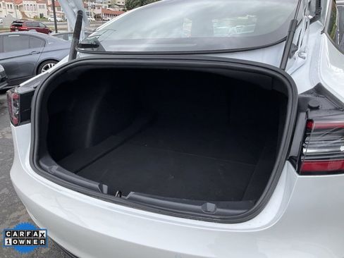 Used 2021 Tesla Model 3 Standard Range Plus image 7