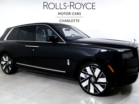 New 2026 Rolls-Royce Cullinan AWD/4WD image 5
