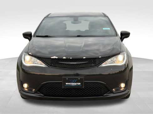 Used 2019 Chrysler Pacifica Touring Plus w/ S Appearance Package FWD image 26
