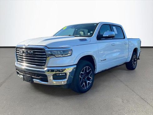 Certified 2026 RAM 1500 Laramie AWD/4WD image 3