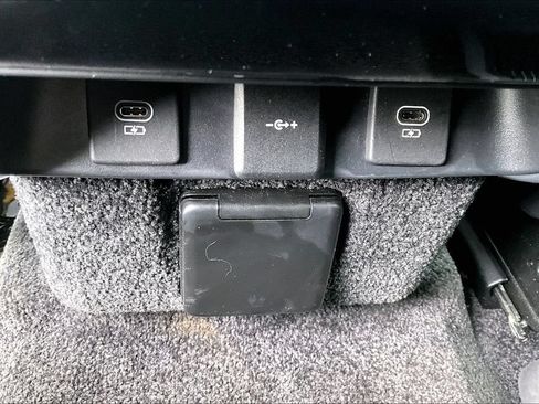 Used 2023 Land Rover Range Rover SE AWD/4WD image 32