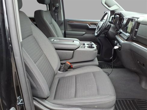 Used 2023 Chevrolet Silverado 1500 LT image 10