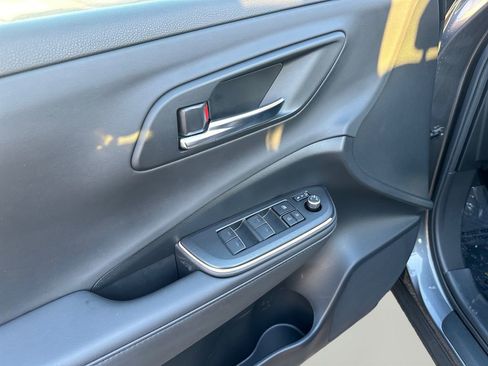 Used 2023 Toyota Crown XLE image 22