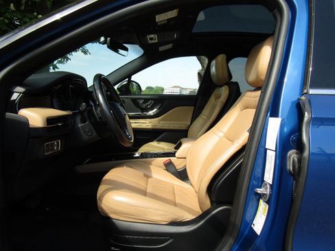 Used 2020 Lincoln Corsair Reserve w/ Equipment Group 201A AWD/4WD image 10