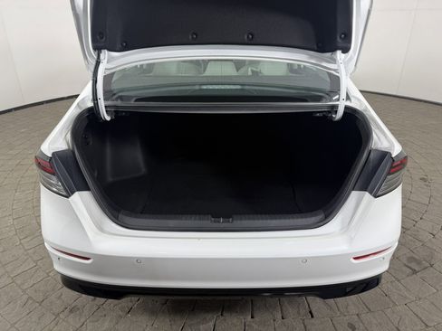 Used 2024 Honda Accord Touring image 7