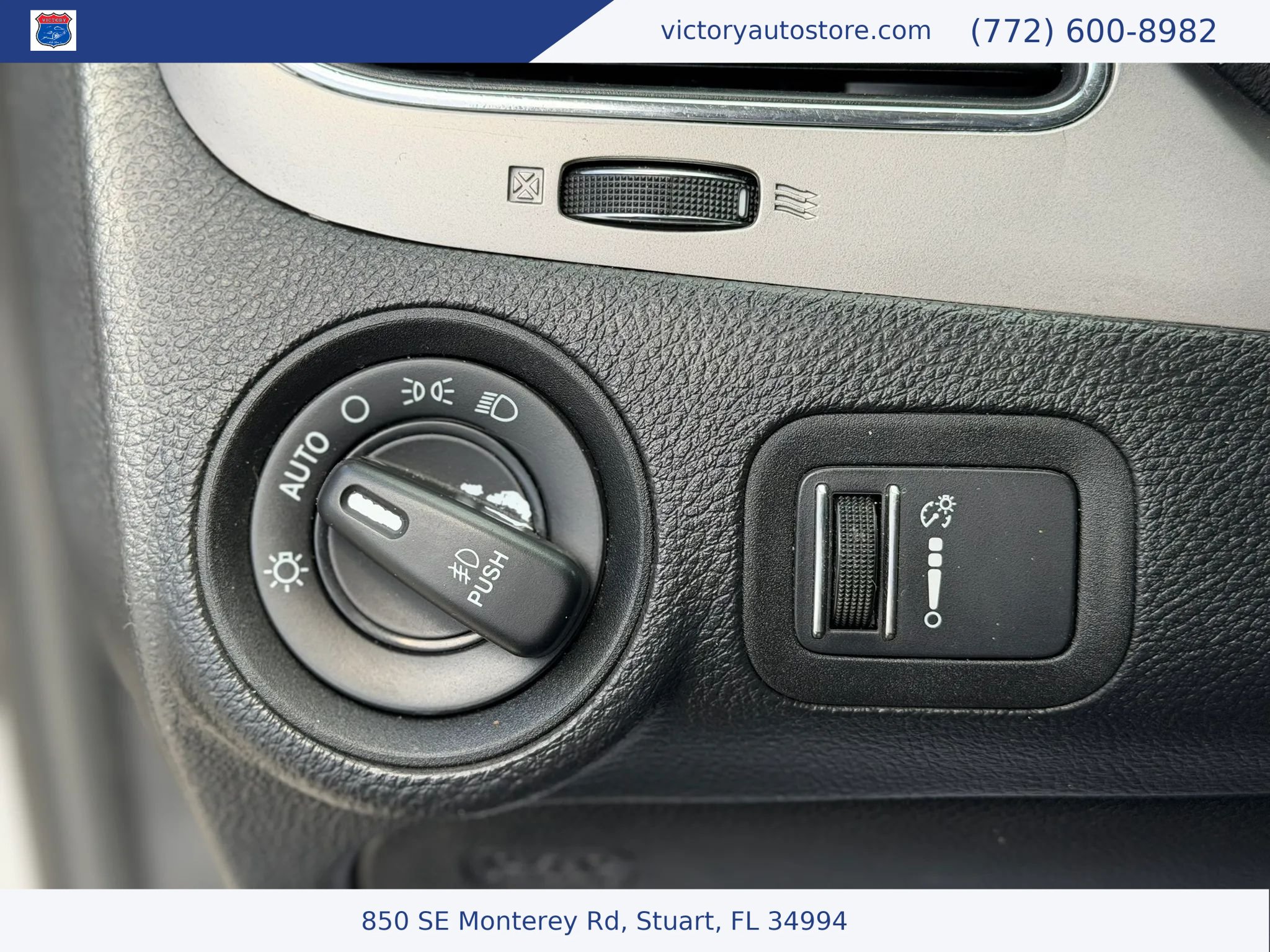 Used 2020 Dodge Journey Crossroad FWD image 21