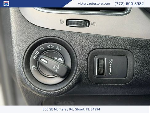 Used 2020 Dodge Journey Crossroad FWD image 19