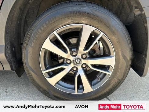 Used 2018 Toyota RAV4 XLE FWD image 37