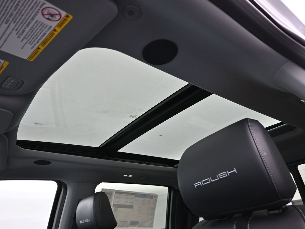 New 2026 Ford F250 Lariat w/ Black Appearance Package AWD/4WD image 9
