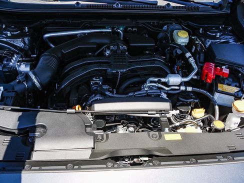 Certified 2025 Subaru Crosstrek 2.5i Premium AWD/4WD image 16