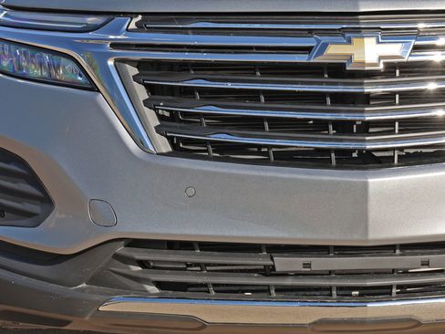 Used 2024 Chevrolet Equinox LT image 10