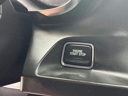 Used 2019 Chevrolet Camaro LT RWD image 31